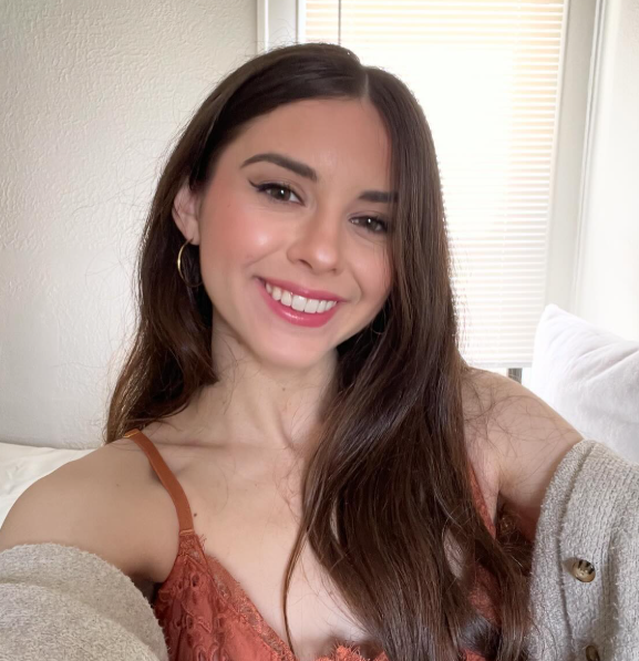 <em>Mia from Los Angeles, CA</em>